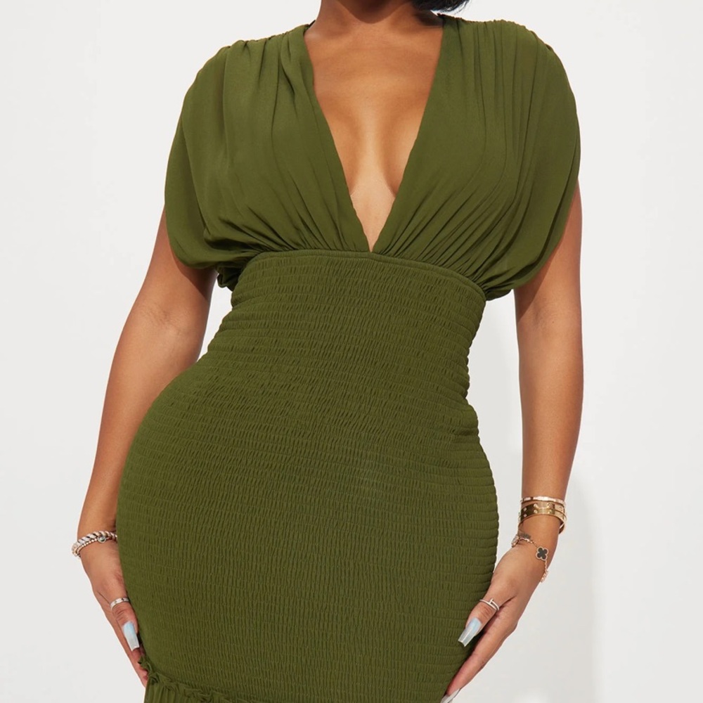 Never Worn Chiffon Maxi Dress-Olive Color